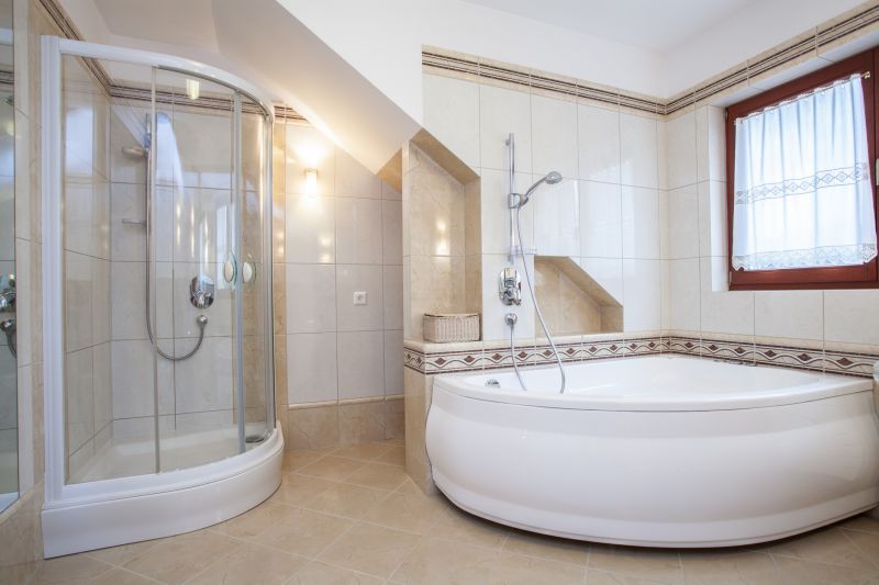Alcove Bathtubs